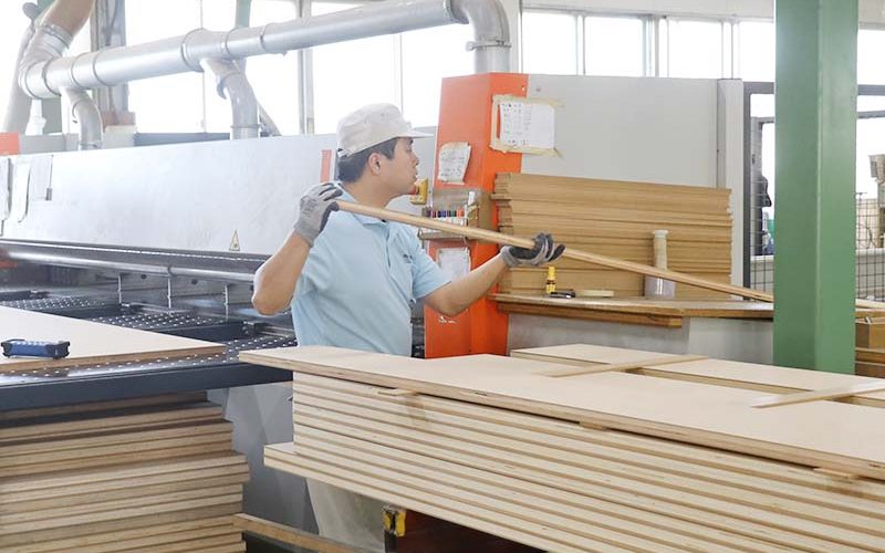 manufacturin_209